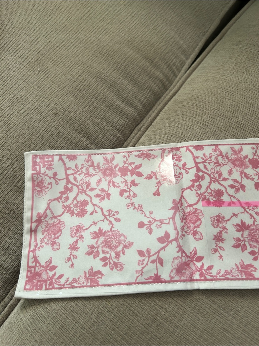 Mahjong Card Cover | Pink Floral - White Background | with 1 removable line mark